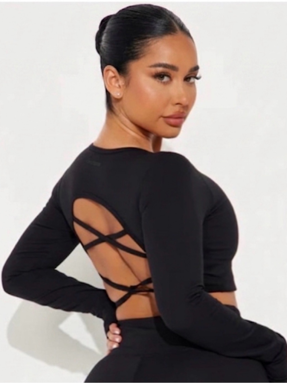 🆕 Fashion Nova - Across Your Core Super Soft Active Crop Top with Strappy Back